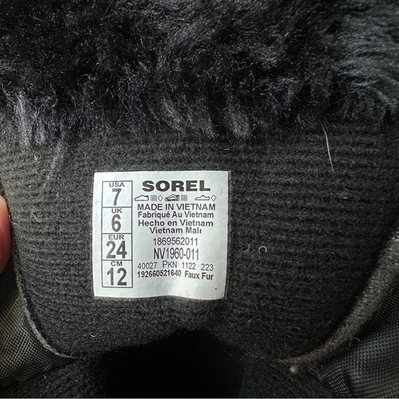Mids Sorel size 7 snow boots - Picture 5 of 5